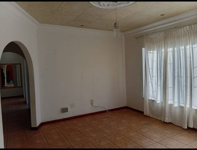 3 BEDROOM HOUSE FOR SALE IN BIRCH ACRES